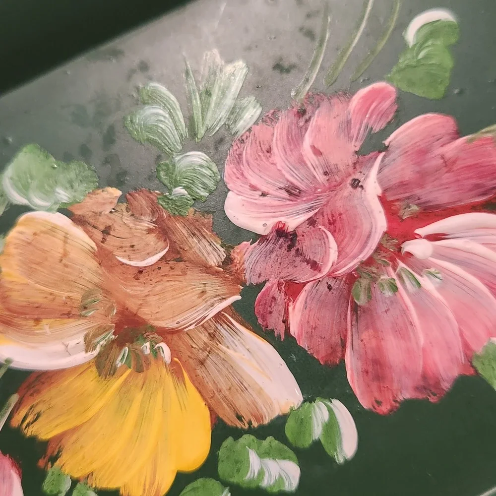 4 Vintage Hand Painted Floral Metal Trinket Tray Green Red Gold Folk Art Trays‎